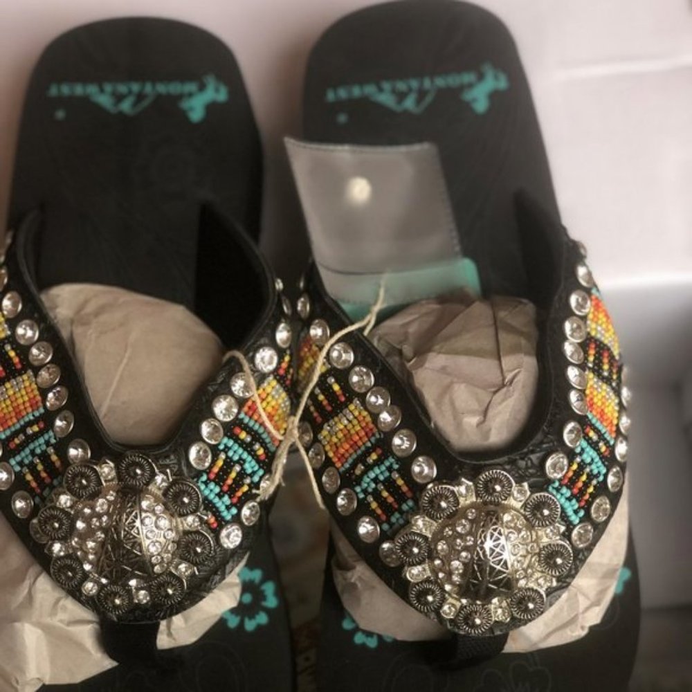 Montana West Aztec Hand Beaded Flip Flops - Picture 4 of 6